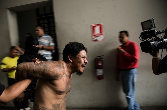Óscar Martinez: the journalist investigating the world’s most ferocious gang war